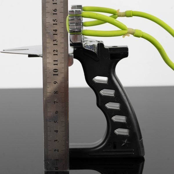 Competitive hunting slingshot can be equipped with a fishing reel and swim bladder.  14. - Image 5