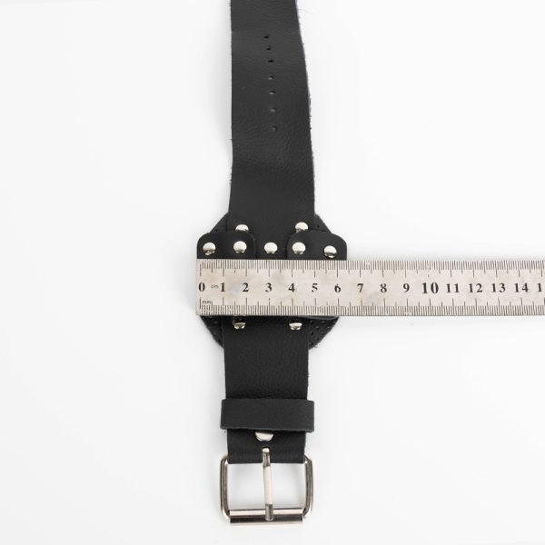 Wrist Guards for Fishing Reel Operation - Image 2
